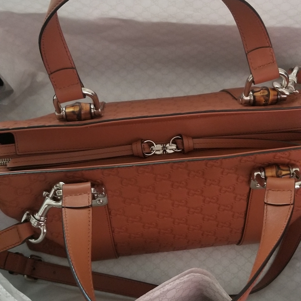 Brand New GUCCISIMA Signature Leather Satchel